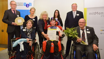 Urkunde mitMensch Preis