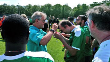 Medaillenübergabe durch Gerd Weimer